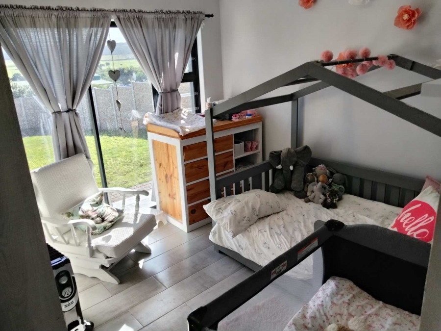 To Let 3 Bedroom Property for Rent in Fraaiuitsig Western Cape